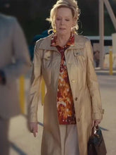Deborah Vance Hacks S03 Golden Coat