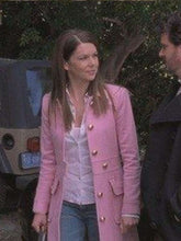 Lauren Graham Gilmore Girls S04 Pink Coat
