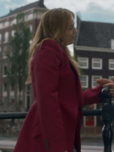 Jodie Comer Killing Eve Pink Blazer