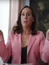 Molly Shannon Only Murders in the Building S04 Pink Blazer