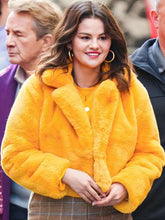 Mabel Mora Only Murders in the Building S04 Yellow Jacket