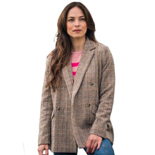 Murder In A Small Town Kristin Kreuk Coat